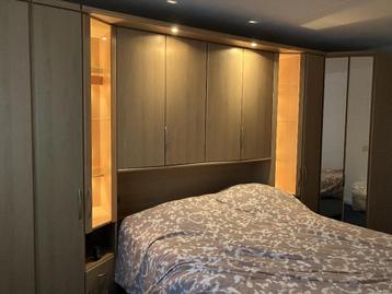 Gratis: Grote slaapkamer ombouw met verlichting