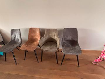 4 eetkamerstoelen