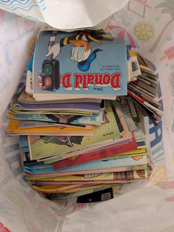 Verzameling Donald Duck weekbladen en albums