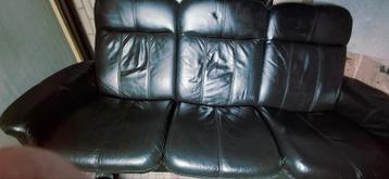 Leren vliegtuig/ bioscoopbank. Zwart, echt leder. 3 zits.