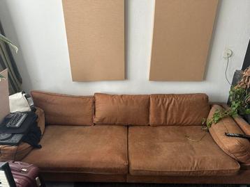 GRATIS bank – suede leer, zit heerlijk. Met spoed weg
