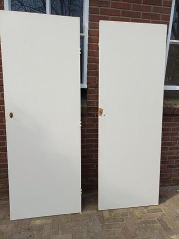 Twee verzwaarde kastdeuren 200 x 72 cm