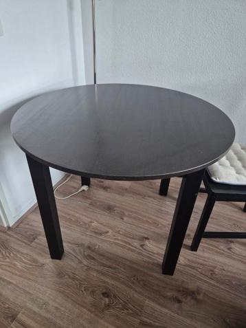 Dining table & 4 chairs ikea + tv kast + living room table