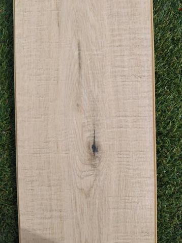 Gratis 1 pak laminaat licht eiken