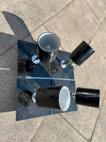 Gratis: Plafondlamp met 4 spotjes, zwart