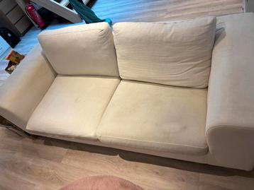 Witte Ikea bank met wat vlekken GRATIS Groningen binnenstad