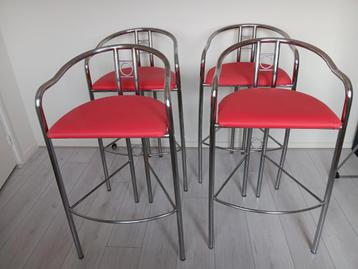 4 barkrukken gratis af te halen