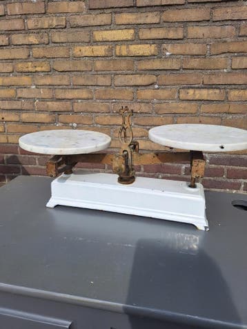 Oude weegschaal