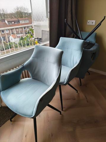 Blauwe moderne stoelen, gratis op te halen