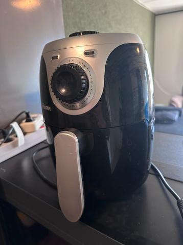 Tristar Airfryer - Compact en Efficiënt