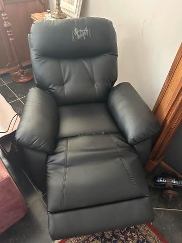 Zwarte elektrische sta op stoel - Gebruikt