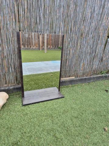 Gratis Spiegel met planchet 80 x 55