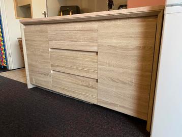 GRATIS dressoir in gebruikte staat