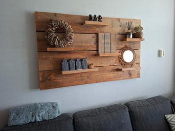 Gratis steigerhouten wandrek.