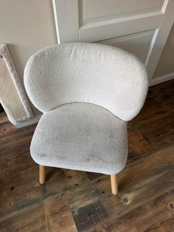 Gratis af te haoen 2 teddy stoelen