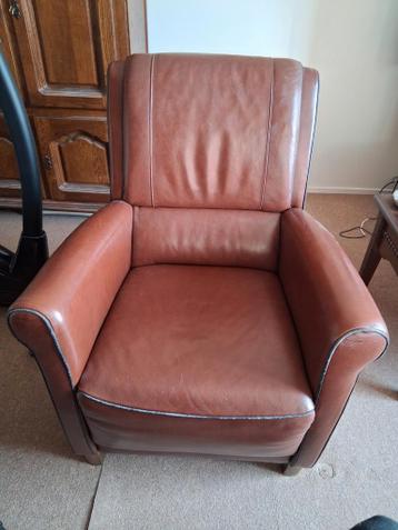 Gratis oude stoel afhalen leer/leder