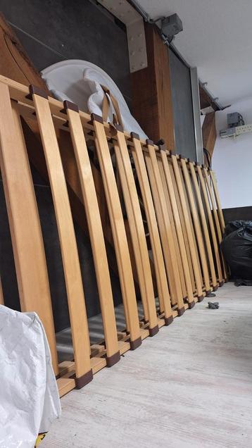 GRATIS OPHALEN - 2 stuks eenpersoons bedbodems