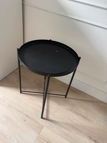 Zwart rond bijzettafeltje