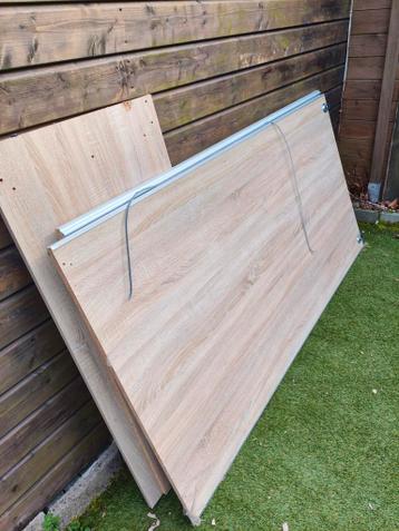 Kastplanken en deuren