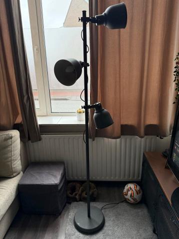 Vloerlamp met 3 koppen