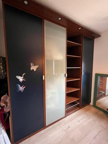 Planken/ draadmandjes ed beschikbaar