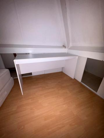 Bureau met rol kastje en kleinere roltafel