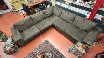 Gratis hoekbank VÓÓR 30 MAART OPHALEN