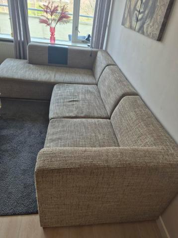 Hoekbank gratis Op te halen donderdagavond of vrijdag.