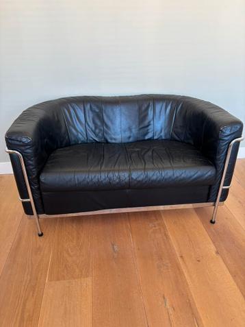 Charmant leren bankje, gratis af te halen in Arnhem