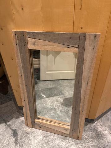 Houten spiegel 80x50cm