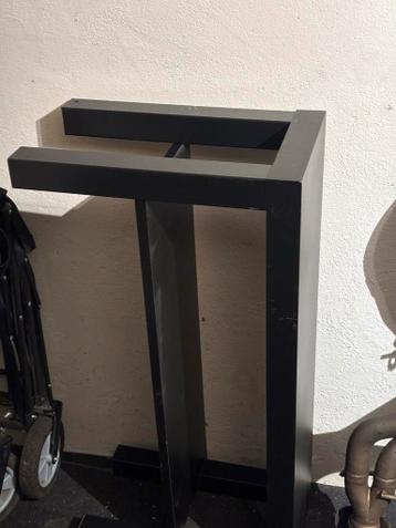 Ikea Bureaublad, bureaupoot en tv-meubel/bijzettafel