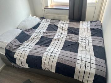 2 persoons bed 160x210