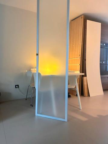 GRATIS Ikea Pax kledingkast met melkglas deur