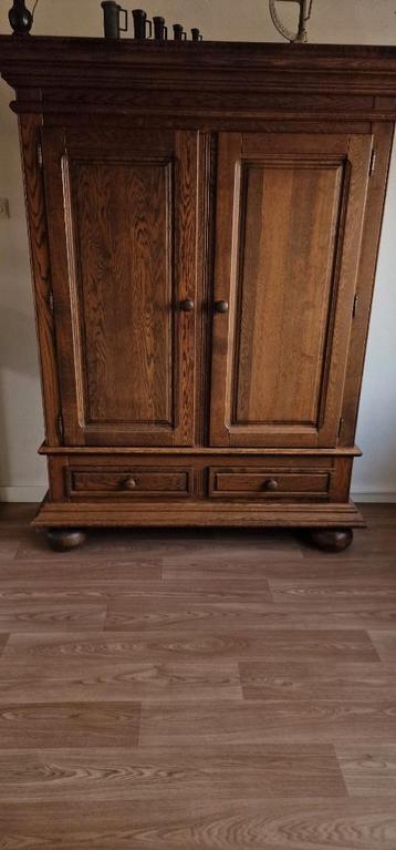 Gratis, Hoge Opruimkast met dwarsplanken, demonteerbaar