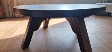 ronde donker eiken salontafel, gratis