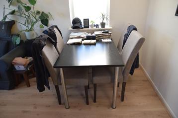 Leuke Eetkamer tafel zwart - metaal (industrieel)