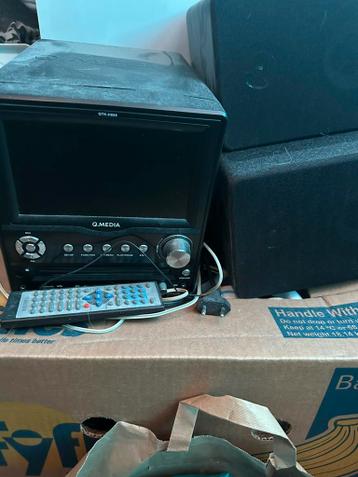 Stereo met beeldschermpje voor dvd, tv kijken