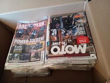 Grote stapel motortijdschriften (Moto Plus, Moto Magazine)