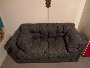 Nette slaapbank. Gratis op te halen.