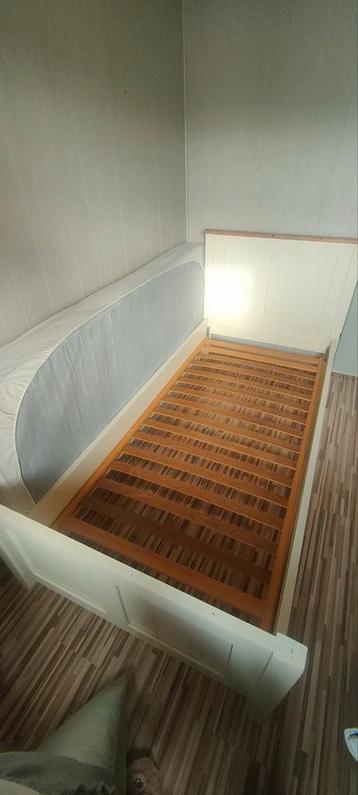 Bed inclusief ikea matras (gratis)