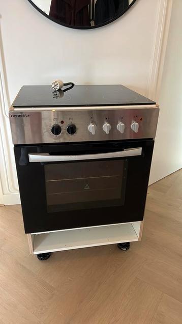 GRATIS: Respekta oven met keramische kookplaat
