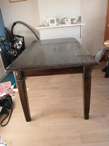 Stevige eettafel lxbxh 1.50x90x77