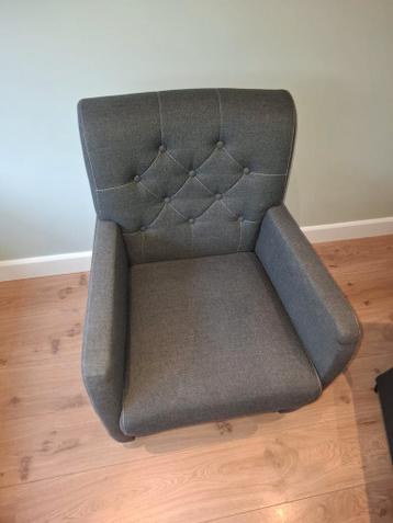 Gratis 4 eetkamerstoelen