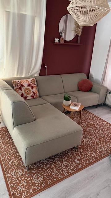 GRATIS HOEKBANK  ophalen a.s. donderdag