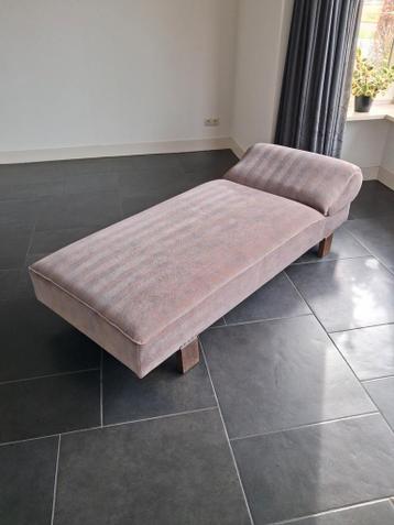 Chaise longue met stoffen bekleding