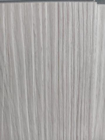 Ruim 17m2 pvc vloer gratis ophalen!