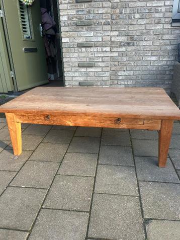Salon tafel gratis ophalen