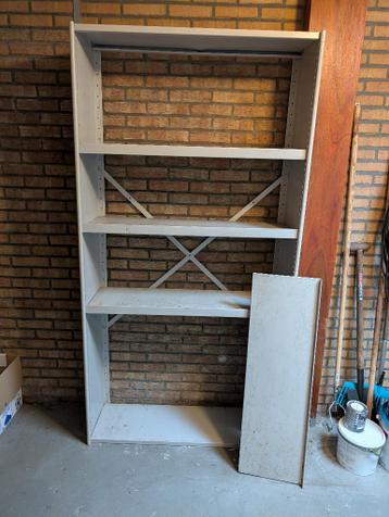 Metalen stellingkast