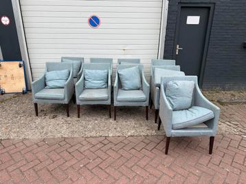 10x Stoel flexform, beschadigde stof en vlekken - gratis