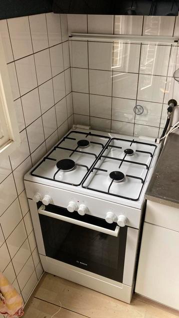 Bosch fornuis gas wit GRATIS OPHALEN OP 3 april